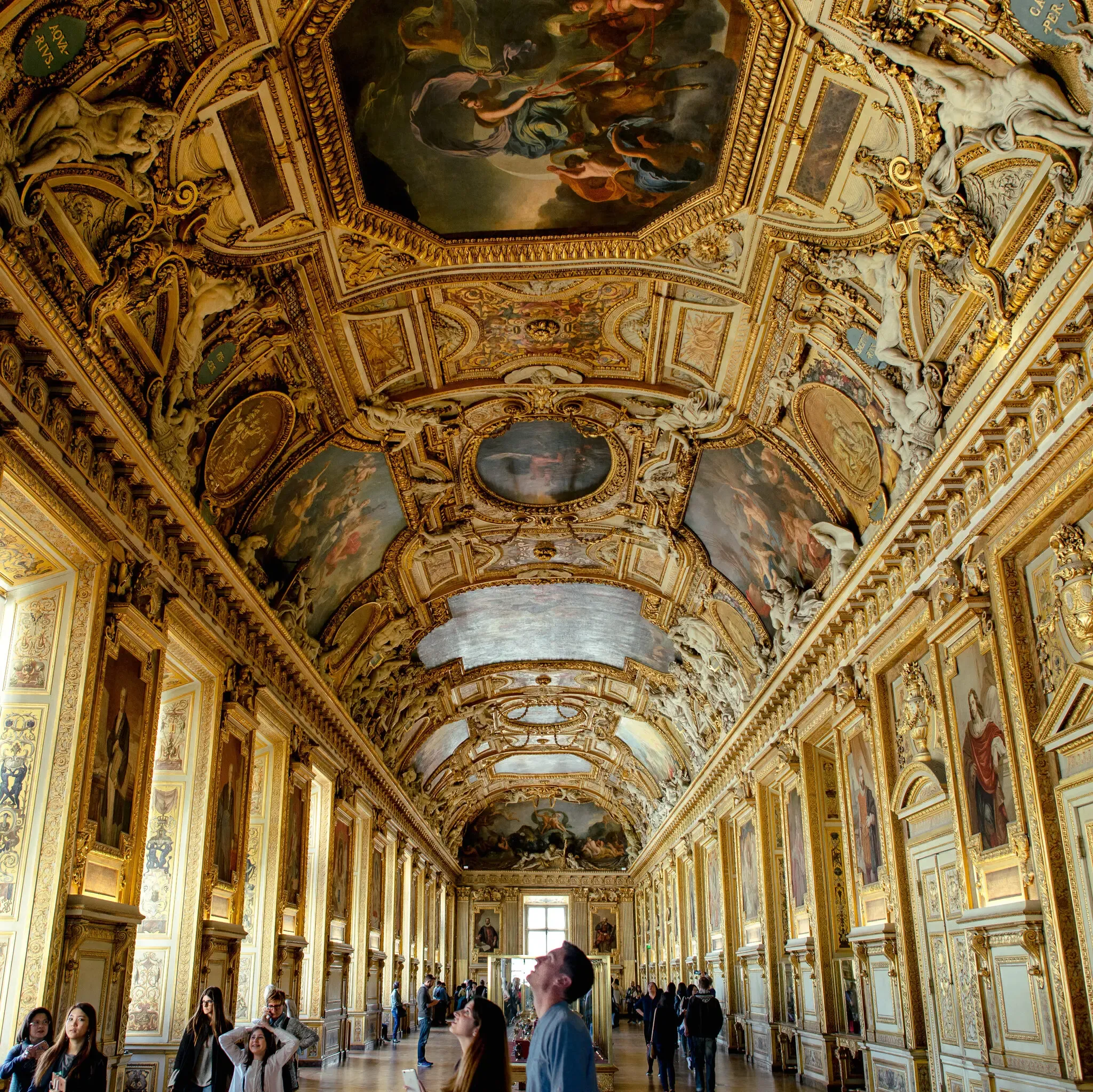 Paris Travel Guide for First-Time Visitors